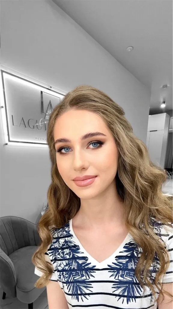 Radiant event makeup with natural glam and soft curls in Chicago